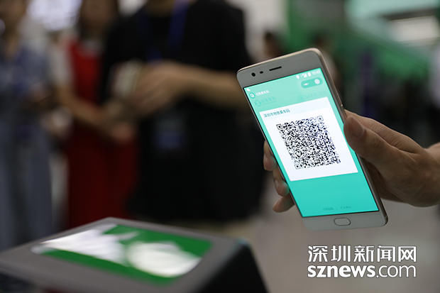 小卡小程序微信怎么用（小程序使用指南）