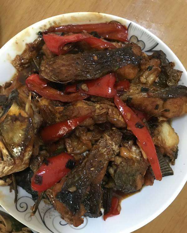 红烧鱼放醋吗 红烧鱼放醋吗好吃吗