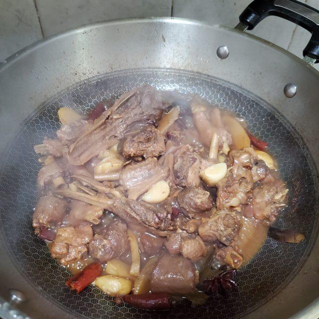 红烧鹅肉的家常做法 红烧鹅肉的做法 最正宗的做法