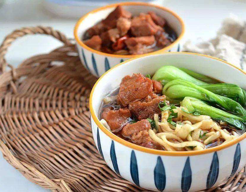 红烧面条 红烧肉面条
