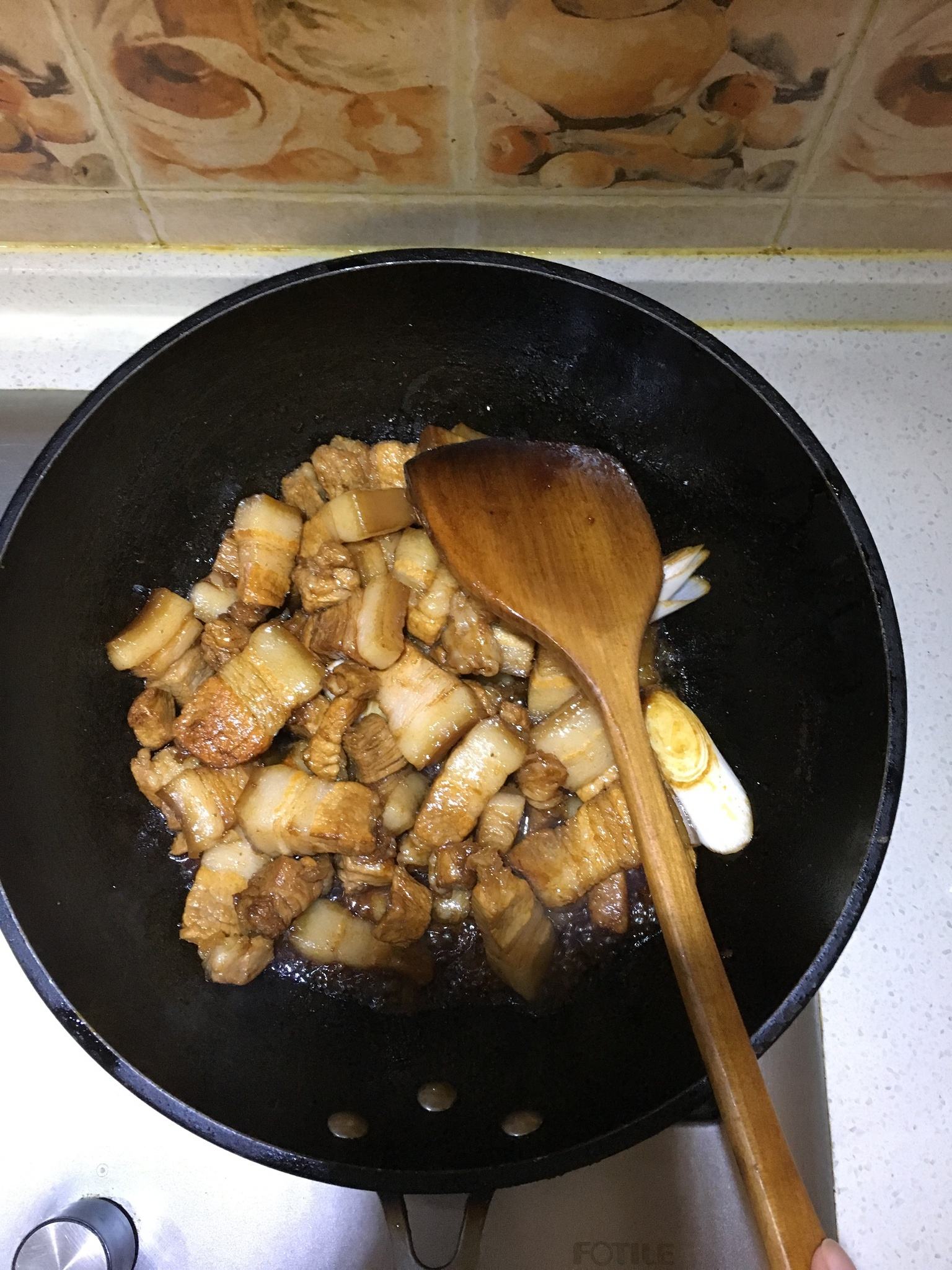 高压锅做红烧肉 高压锅做红烧肉需要多长时间