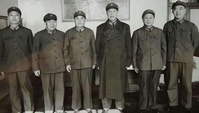 吴克华为何只受中将 吴克华为什么没当上将