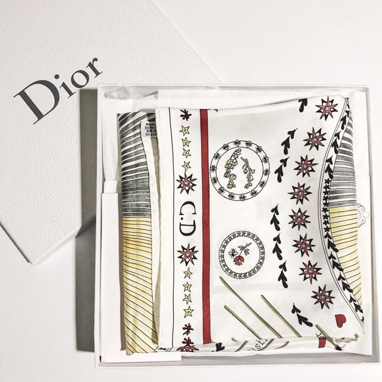 dior星座丝巾(dior头巾)
