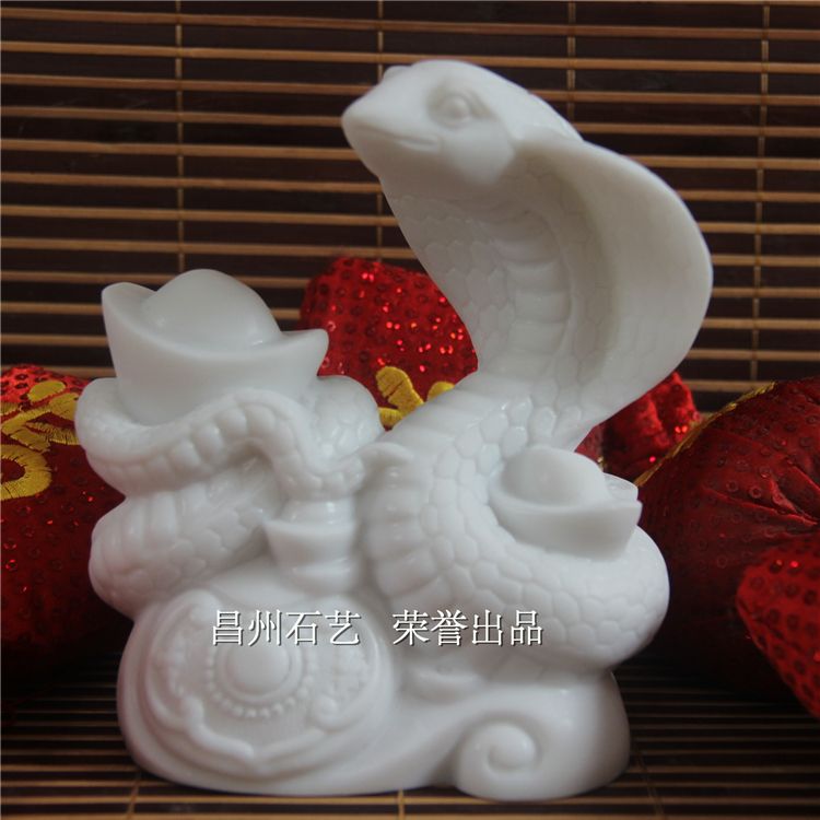广西生肖实心摆件价格表(玉质十二生肖摆件价格图片)